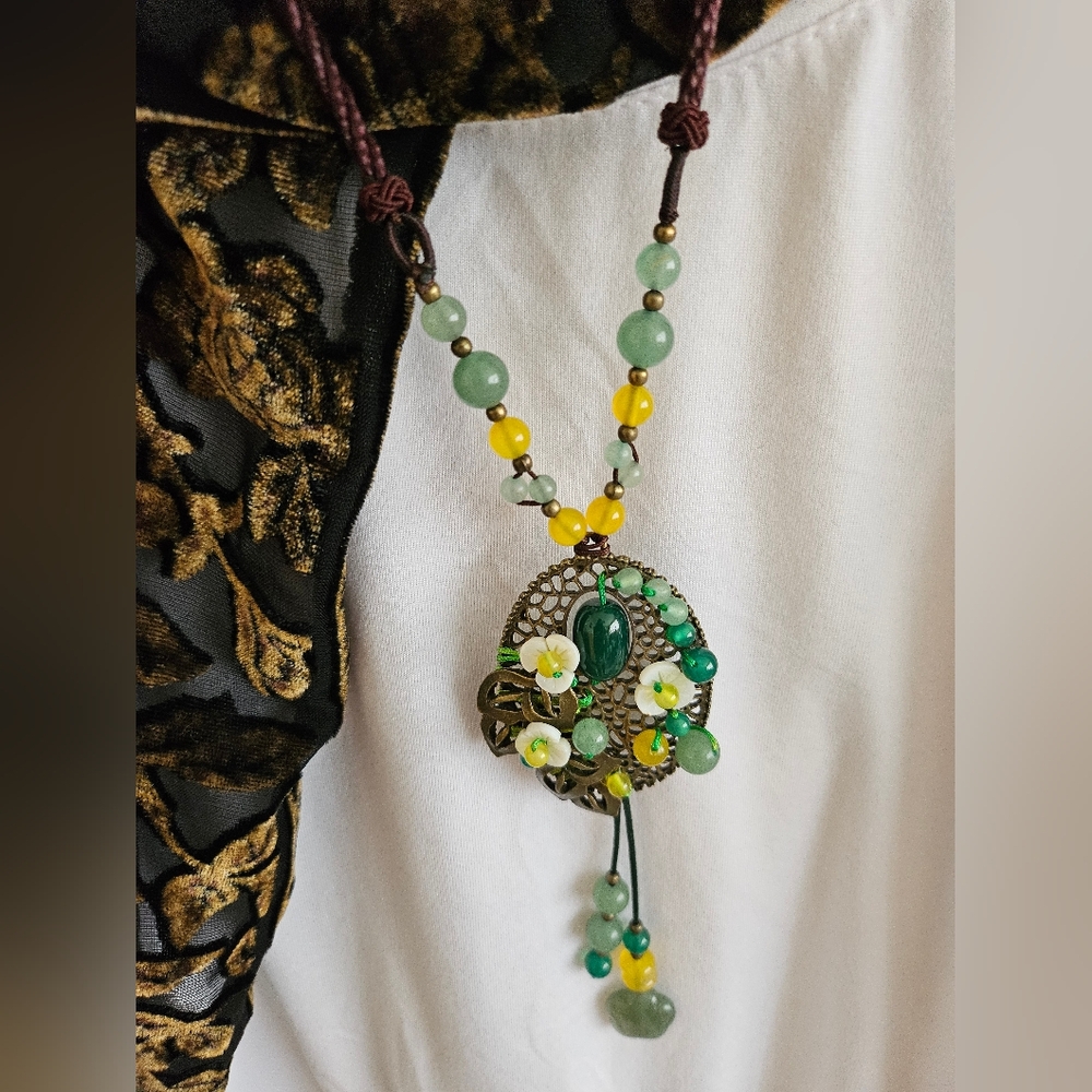 Artisan Vintage BOHO Floral Necklace NWOT🌼